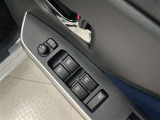 電動格納式ドアミラー!全席パワーウインドウ!運転席にはオート機能付!