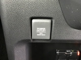 アクセサリーソケットを装備。車内アクセサリーの電源として便利です。