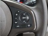 ◆アダプティブクルーズコントロール◆予め設定した車速内でクルマが自動的に加減速。前走車との適切な車間距離を維持しながら追従走行します。【LKAS】車線維持支援システムでステアリング操作を支援。