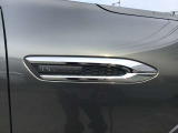 CX-60エンブレムにも高級感