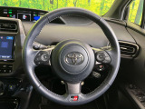 【純正革巻きステアリング】上質な革を使用することで、手にしっかり馴染みとても運転しやすいハンドルです♪