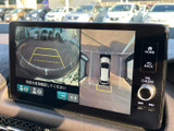 狭い場所での駐車も安心。後方の状況をわかりやすく確認でき、安全な運転をサポートします。運転に自信がない方にもおすすめです。