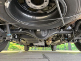 お車を安心してお乗りいただく為には、足回りの定期点検が欠かせません。サービスサポート(有償保証)では無料点検もご提供しており、安心のカーライフをお過ごしいただけるサポート体制が整っています。