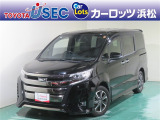 トヨタのミニバン・ノアです。低床&スライドドアで乗り降りしやすく、家族でのドライブにもピッタリ☆
