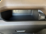 実用的な収納が、車内の各所にあります♪