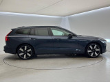 全国のVOLVOからお取り寄せが可能※!遠方の店舗に展示してあるクルマが気になる場合も、最寄りの店舗でご購入ただくことが可能です!是非私たちに要望をお聞かせください!※別途費用