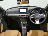 見通しのよいすっきりとした視界で、誰でも運転しやすいです。運転のしやすさは疲れにくさにも繋がりますよ♪