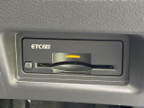 【ETC】高速道路の料金所をストレスなく通過!話題のスポットやサービスエリアに多い「スマートIC」利用時は必須のアイテムです。当店でセットアップを実施、ご納車当日からすぐにご利用いただけます!