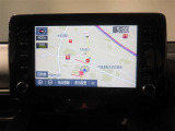 ディスプレイオーディオ【オーディオ・ビジュアル機能】AM/FMチューナー(ワイドFM対応)、 BluetoothR対応(ハンズフリー/オーディオ)、USB入力(動画・音楽再生/給電)