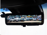 『1台』のお車に対して、こだわって仕入れを行っております。オプション装備装着車となります!