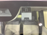 今や当たり前、純正ドラレコ(フロント)