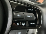 【アダプティブ・クルーズ・コントロール】予め設定した車速内でクルマが自動的に加減速。 前走車との適切な車間距離を維持しながら追従走行し、高速道路でのドライバーの疲労を軽減してくれる嬉しい機能付♪