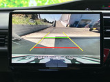 後方確認がしやすいモニターを搭載。駐車時の安全性も高め、狭い場所でも安心してお車を停められます。