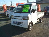 当店のお車をご覧頂き誠にありがとうございます。『自動車販売 きくち』の店長の菊池と申します。お気軽にお問合せくださいませ。
