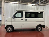 【スマートアシスト搭載車】 衝突回避支援ブレーキ機能(対車両・歩行者)、衝突警報機能(対車両・対歩行者)、誤発信抑制制御機能などの機能で安全な運転をサポートします。