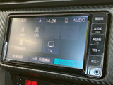多彩なソースに対応し、お好みの音楽を存分にお楽しみいただけます。Bluetooth接続でスマートフォンとの連携も可能です。