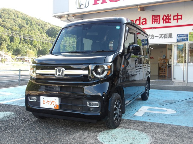 N-VAN +スタイル ファン 4WD 