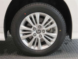R7年式夏タイヤ205/60R16ダンロップ製です。