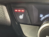 フロント両席にはシートヒーターが付いています!寒い日に便利な装備ですね。