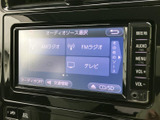 高精細なディスプレイが、快適なドライブをサポート。ラジオやCD、Bluetooth接続で、お好みの音楽を楽しめます。操作も直感的に行えます。