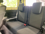 後席からの眺めも良く、開放感のある空間です。ゆったりとくつろげるシートで、長距離移動も快適に過ごせます。