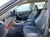 運転しやすい視界と、操作しやすい配置が、ドライバーをサポート。快適なドライブをさらに楽しめます。