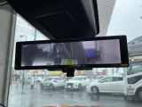 スマートルームミラー装備!夜間や雨天時など後方が視認しにくい時も鮮明な映像が映るんですよ!