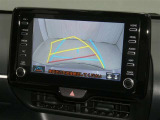 【バックカメラ】駐車時に後方がリアルタイム映像で確認できます。大型商業施設や立体駐車場での駐車時や、夜間のバック時に大活躍!運転スキルに関わらず、今や必須となった装備のひとつです!