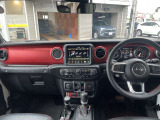 弊社は千葉県内で4店舗Jeep正規ディーラーを運営しており、店舗間の車両移動などで現車が無い場合がございますのでお手数ですがご来店される前には予めお問合せ下さいませ。