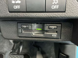 ビルトインタイプのETC車載器搭載。運転席側に装着されているのでカードの抜き差しも簡単です。