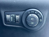 オートライトを標準装備しております。