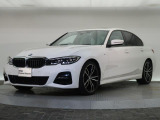 一目で伝わるBMW特有のスポーティーなプロポーションは、BMWの走行性能を生み出すのに欠かせない要因の一つです。細部まで拘りぬいたお車をぜひ一度ご覧ください!