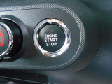 エンジンプッシュスタートシステムなので鍵をかばんやポケットに入れたままでも、エンジン始動・停止をワンタッチ操作で行うことが出来ます☆