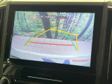 【フロント&サイド&バックカメラ】ドライバーから見にくい死角部分を映像で確認できるカメラを各所に装着。見通しがきかない場所や住宅密集地などを運転することが多い人におすすめの安心装備です。