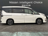 セレナ 1.2 e-POWER ハイウェイスターV 