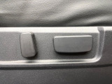 【パワーシート】スイッチ一つで簡単にシートの微調整が可能!電動だから力もいりません!快適なシートポジションにセットして、快適なドライブをお楽しみください。