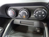 【オートエアコン】これなら車内温度を一定に保ちやすく過ごしやすいです。