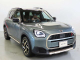 フロントフェイスはMINIアイコンとして永らく愛されるデザイン性の良さと、ブランドの魅力を感じる事ができます。