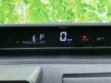 視認性の高いメーターパネルは、運転に必要な情報を分かりやすく表示。安全運転をサポートします。運転に集中できます。