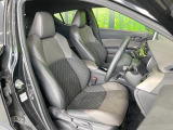 ドライバーによって運転しやすいポジションは異なり、あの車はどうなのか不安なこともありますよね。気になるお車は店頭で乗り込んでご確認いただけます♪