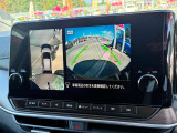 【アラウンドビューモニター】上空から見下ろしているかのような映像で駐車をサポート。安心です。
