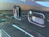 運転席側前後ドアノブ傷多数あります。