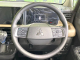 【ステアリングスイッチ】運転中、前方から目線をそらすことなく、オーディオ等の操作が可能な便利機能!安心&快適なドライブを演出してくれます♪