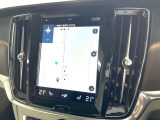 【9インチタッチスクリーン純正HDDナビ】「Apple Car Play」「Android Auto」対応のボルボ先進ナビゲーション「SENSUS」。最新地図データへ無料更新してお渡しします。