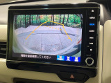 【バックカメラ】駐車時に後方がリアルタイム映像で確認できます。大型商業施設や立体駐車場での駐車時や、夜間のバック時に大活躍!運転スキルに関わらず、今や必須となった装備のひとつです!