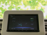 お気に入りの音楽を車内で手軽に楽しめます。多様なソースに対応し、快適なドライブを演出。音質にもこだわったクリアなサウンドが魅力です。