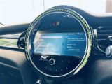 ◆LIBERALAは、輸入車選びの新たなスタイルを提案するインポート・セレクト・ブランドです。オーナー様となる方がクルマから直接感じる感性を第一にした、最良の一台との出会いをコーディネートいたします。