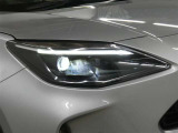 LEDヘッドライトです。デザイン性がよくとても明るいので、夜間の走行や悪天候でも安心です。しかも長寿命!