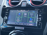 多彩な機能を搭載したオーディオ画面です。CD/DVDやBluetooth接続で、お気に入りの音楽をドライブ中に楽しめます。操作も直感的に行えます。