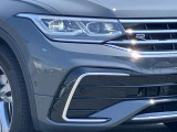 LEDマトリックスヘッドライト「IQ.LIGHT」。対向車や先行車を検知し、LEDを個別制御。まぶしさを抑えながら、夜間の視界をしっかり確保。